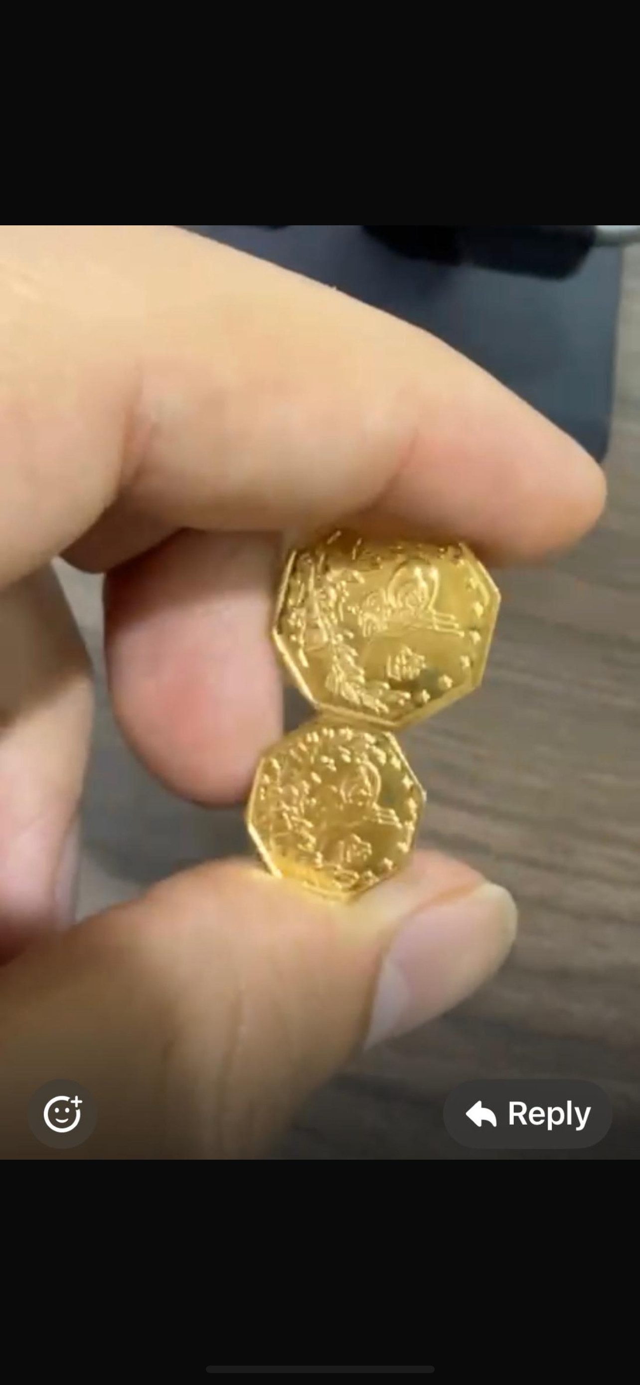 Medallion pendant