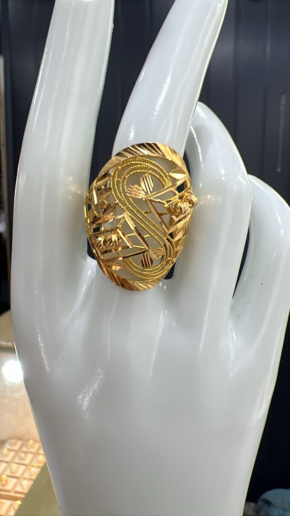 Fancy ring 21k